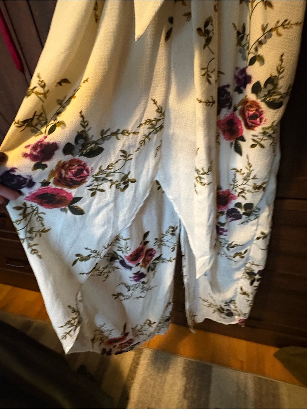YOINS Cream Floral Kimono Robe with Tie Waist - Picture 4 of 4